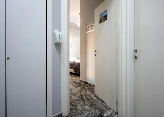 Elite Portanova Naples