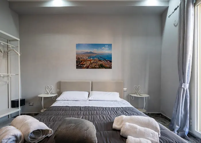 Elite Portanova Konukevi Napoli